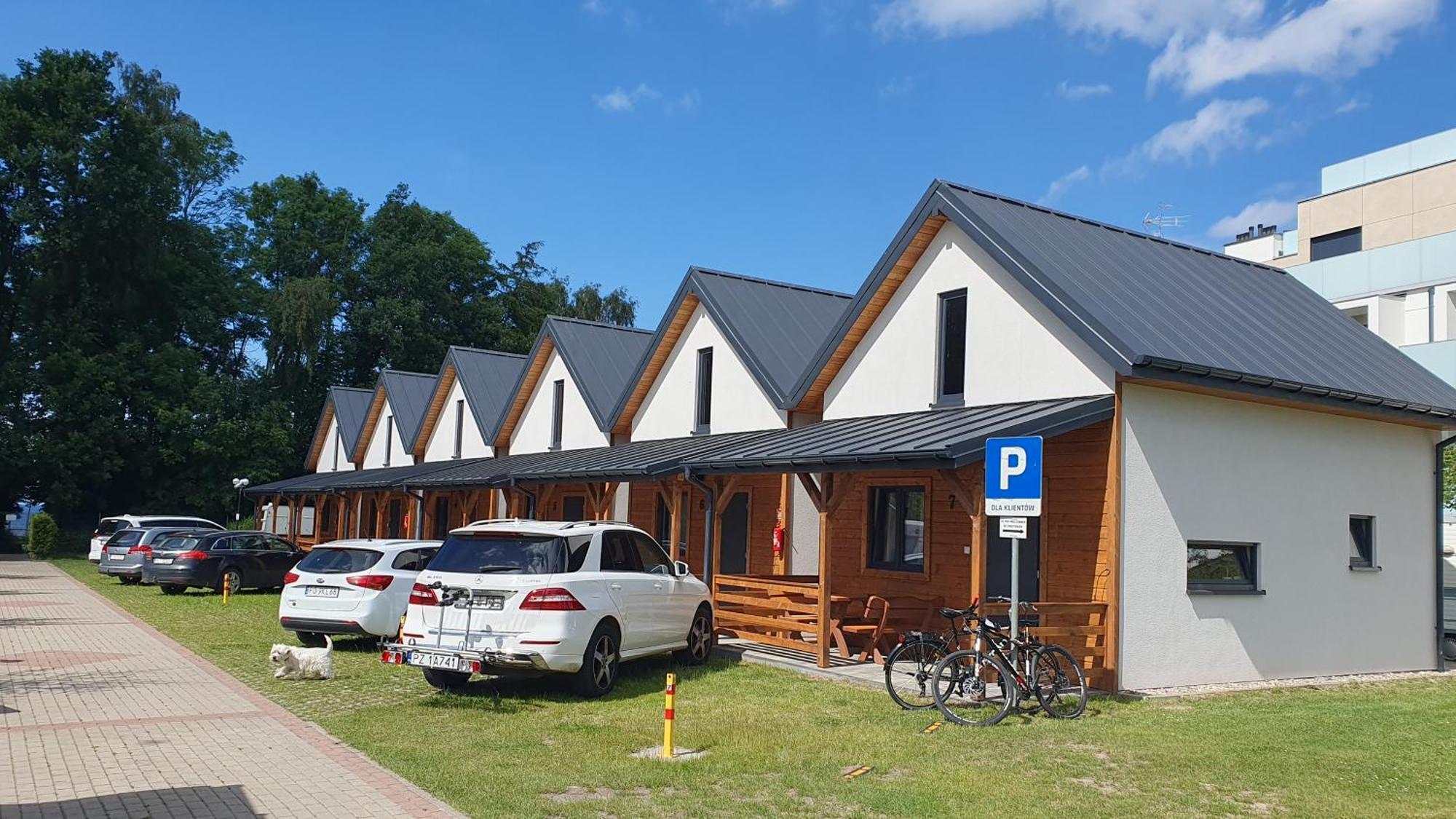 Camping Klif-Nowe Klimatyzowane Domki, 400M Od Centrum Rewala, 30M Od Morza Trzesacz Exterior photo